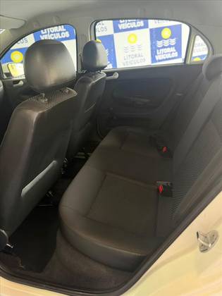 VOLKSWAGEN GOL 1.6 MI TRENDLINE 8V FLEX 4P MANUAL VOLKSWAGEN GOL 1.6 MI TRENDLINE 8V FLEX 4P MANUAL